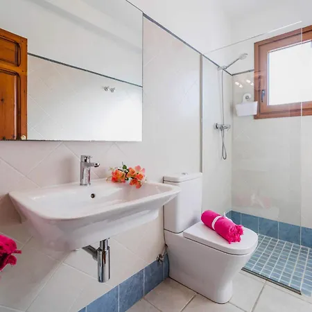 Villa Cruanyes By