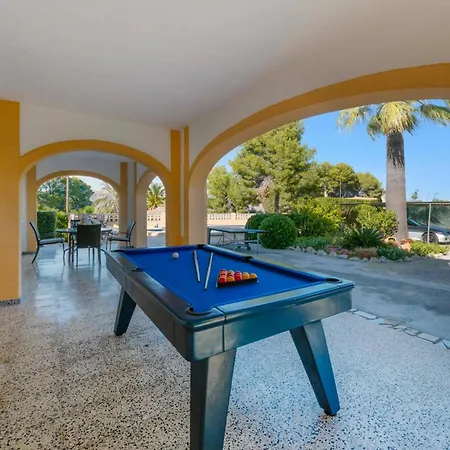 Villa Cruanyes By
